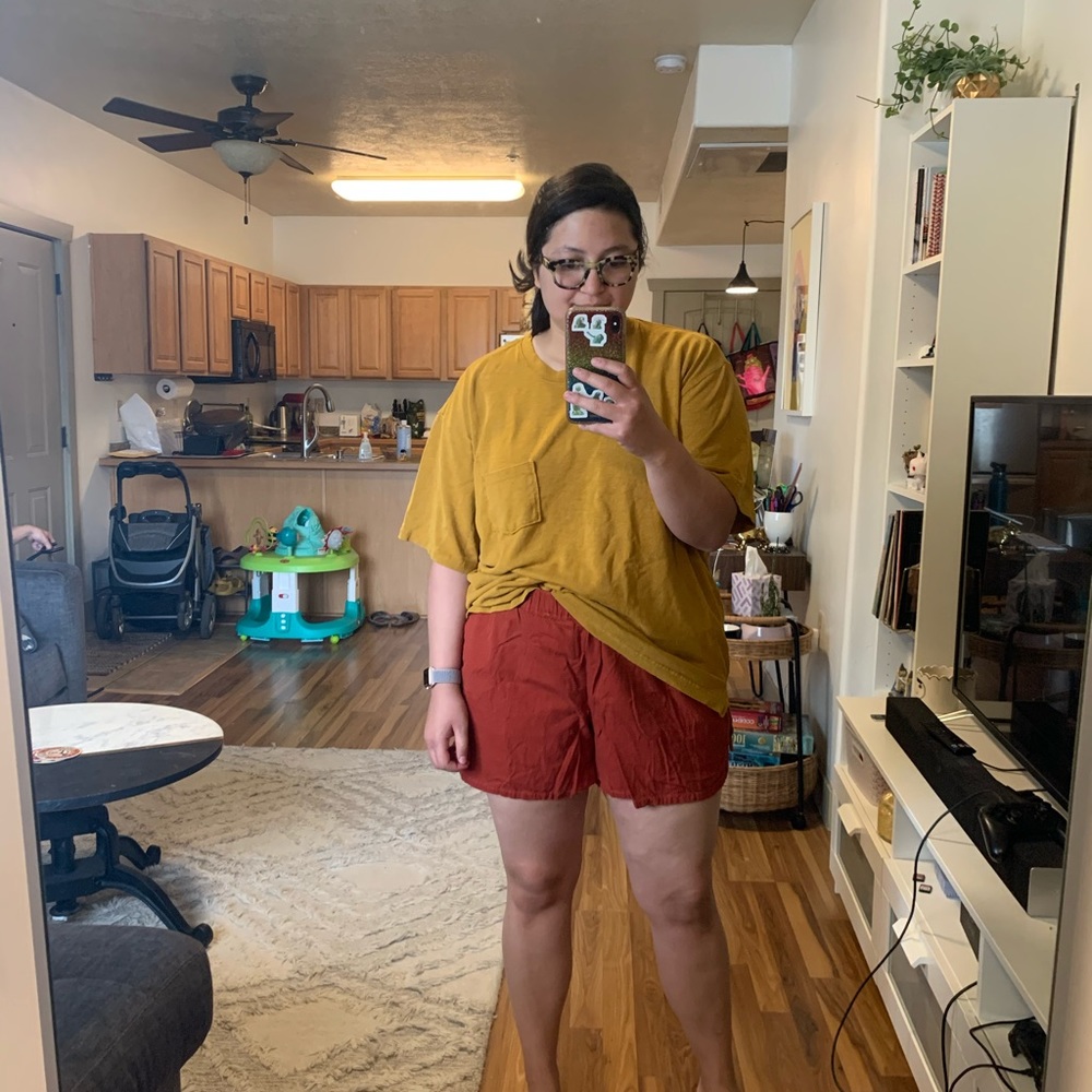 Pull-on Shorts with Pockets